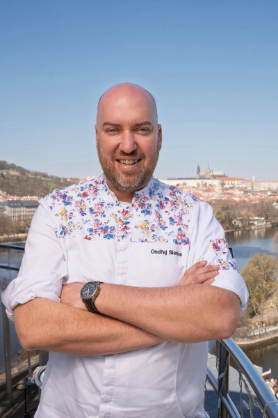 Noc v Ginger Suite s degustačním menu a vínem od Ondřeje Slaniny